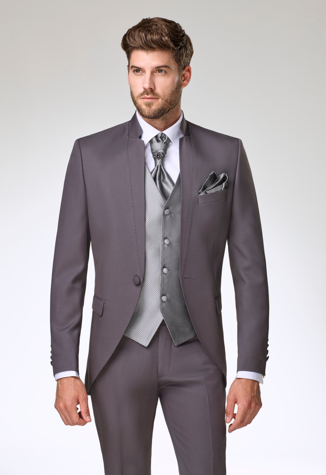 costume gris avec gilet